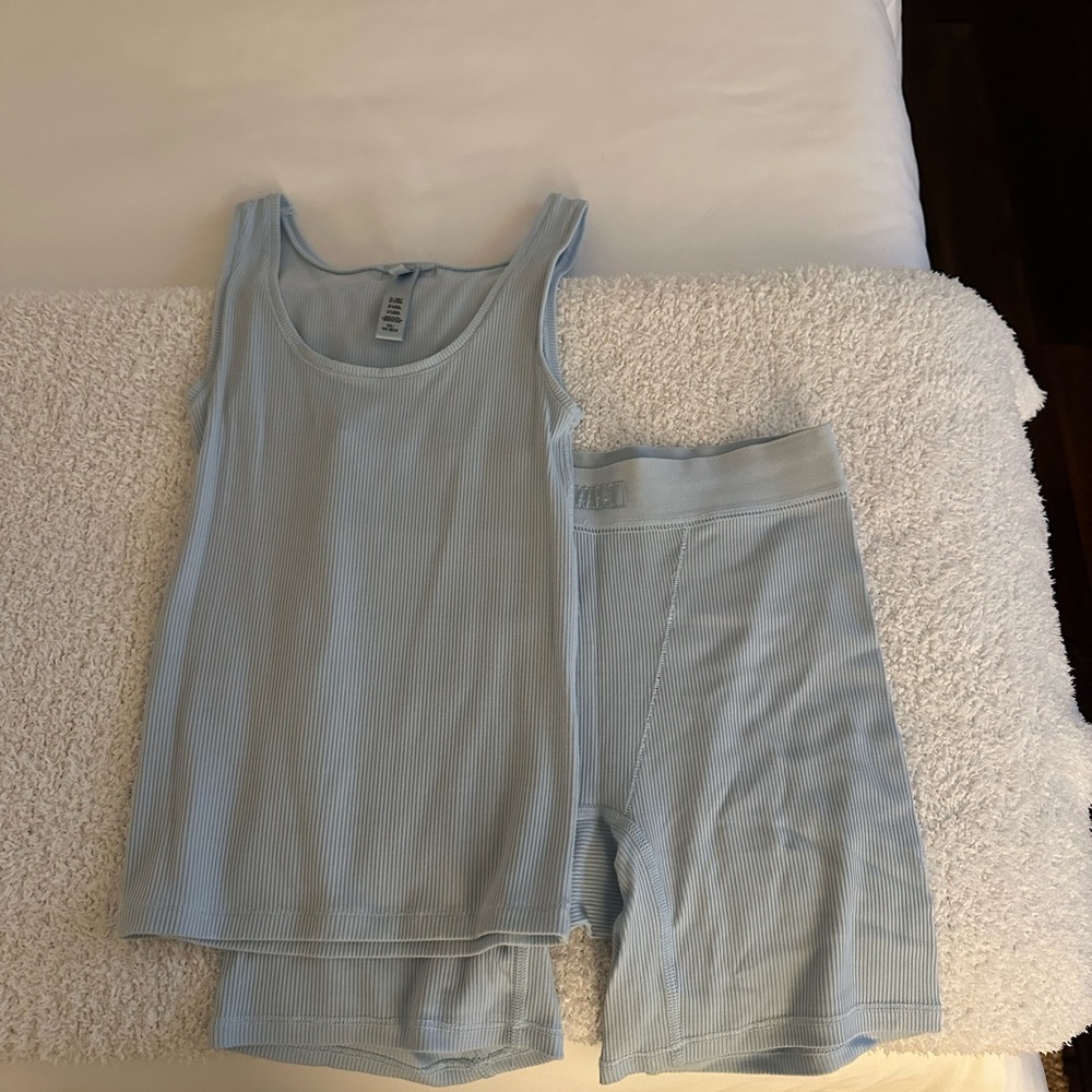 Skims Blue Set